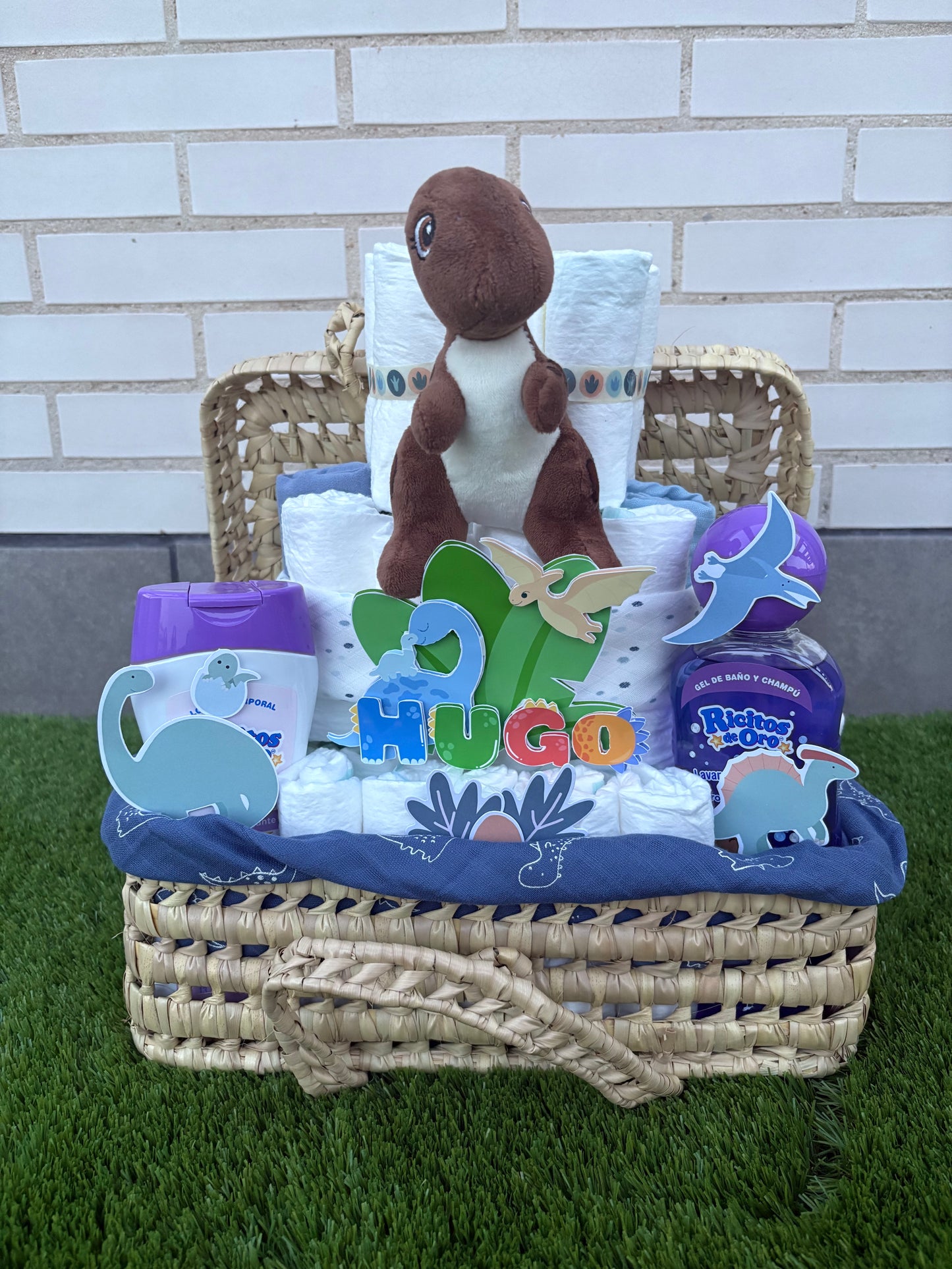 🦕 Tarta de Pañales DinoHugo - Edición Aventura Jurásica.